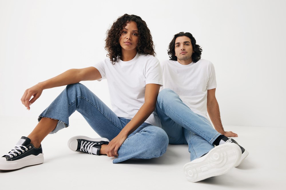 IQONIQ Sierra Lightweight T-Shirt aus recycelter Baumwolle IQONIQ Sierra Lightweight T-Shirt aus recycelter Baumwolle