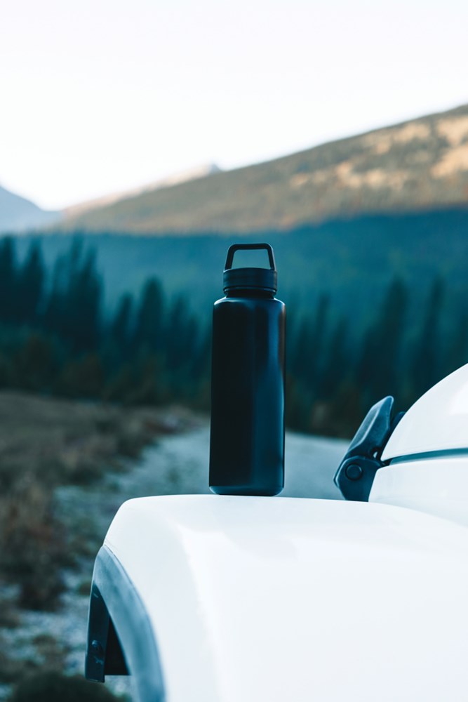 Wasserflasche mit Henkel aus RCS rPP